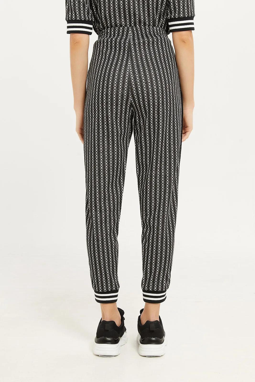 Women Black And White Jacquard Jogger Pants